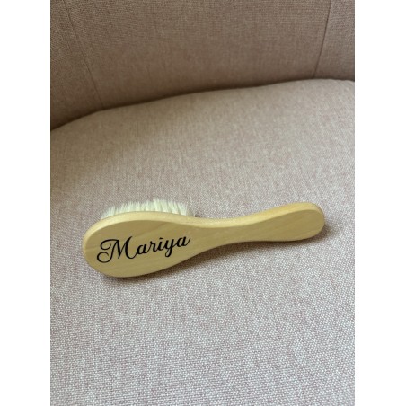 Brosse à cheveux bébé